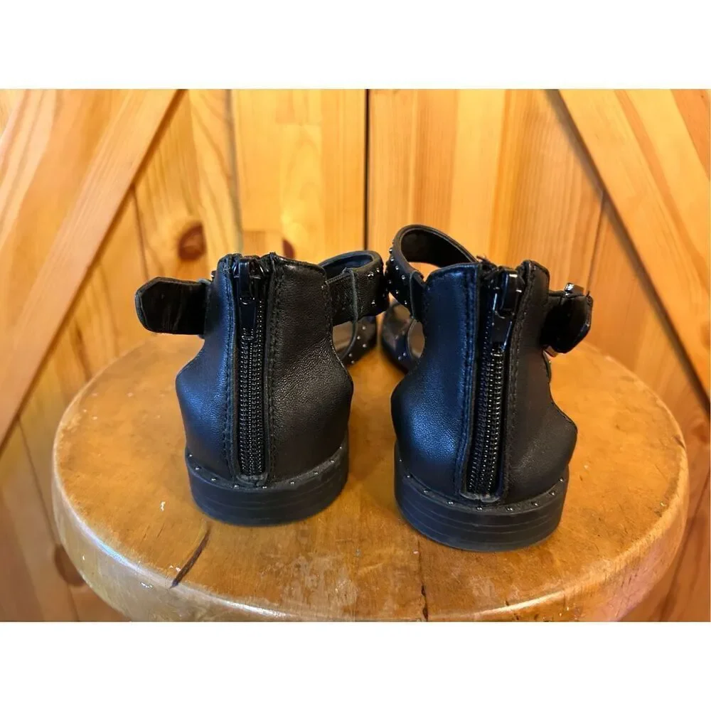 BLEECKER & BOND “HELENE” WOMEN SIZE 6.5M BLACK LEATHER SMALL STUDDED SANDALS